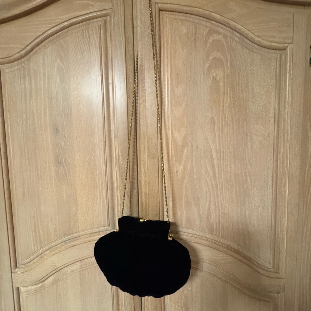 NEW elegant Black Velvet Evening Bag